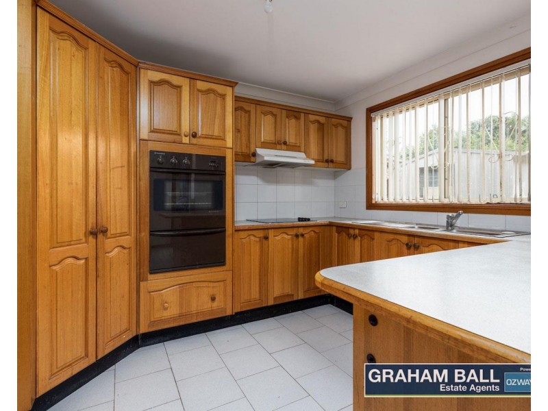 2/43 Allambie Road, Edensor Park NSW 2176