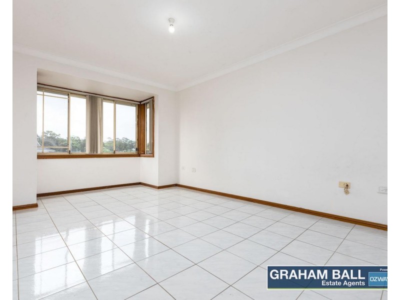 2/43 Allambie Road, Edensor Park NSW 2176