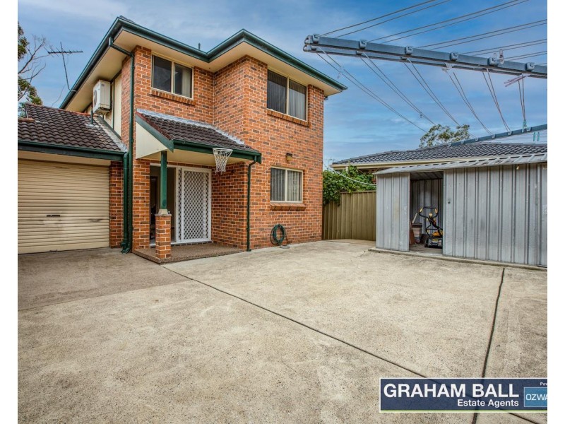 2/43 Allambie Road, Edensor Park NSW 2176
