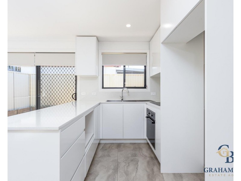 18a Dampier Crescent, Fairfield West NSW 2165