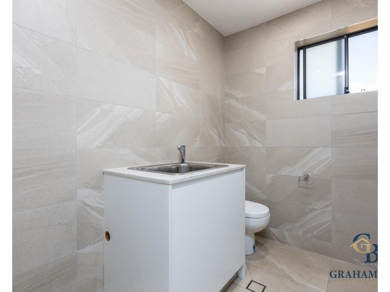 18a Dampier Crescent, Fairfield West NSW 2165