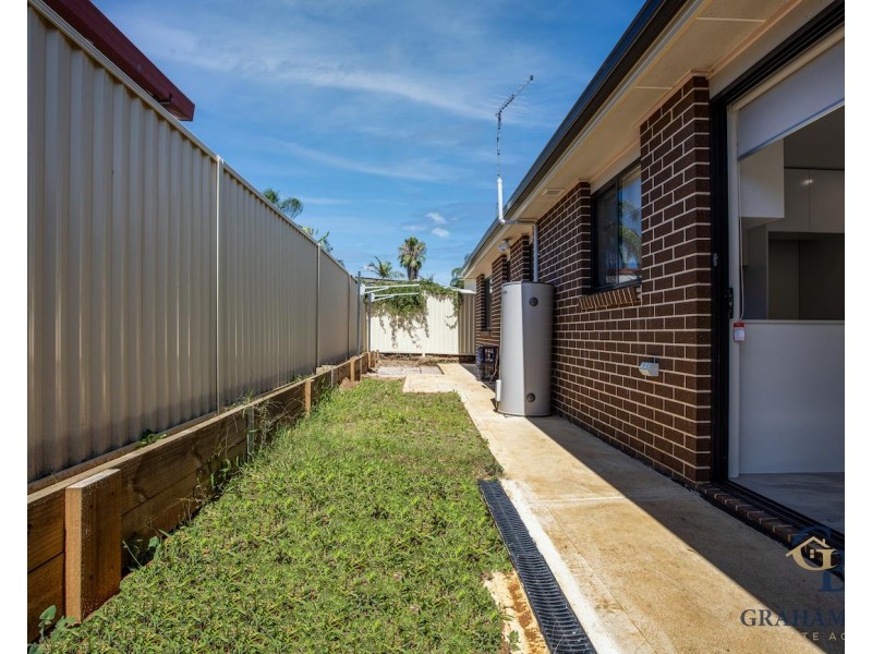 18a Dampier Crescent, Fairfield West NSW 2165