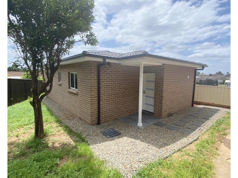 1/27 Kalang Road, Edensor Park NSW 2176