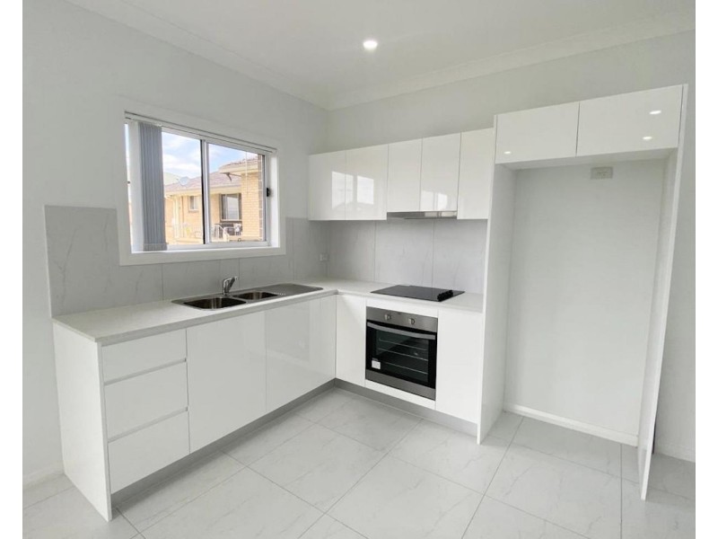 1/27 Kalang Road, Edensor Park NSW 2176