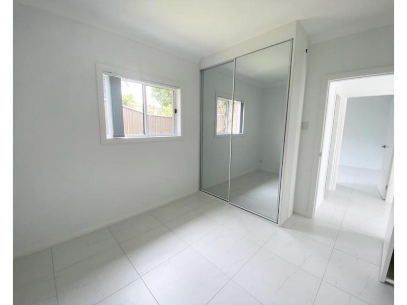 1/27 Kalang Road, Edensor Park NSW 2176