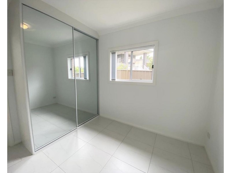 1/27 Kalang Road, Edensor Park NSW 2176