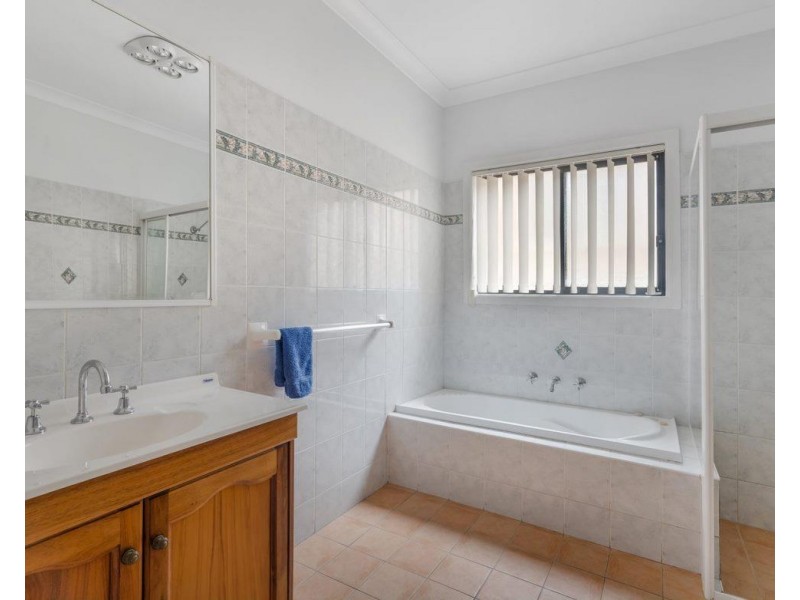 353 Argyle Street, Picton NSW 2571