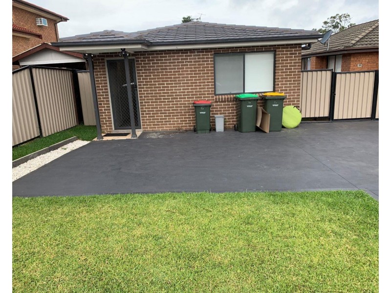 6a Iago Place, Rosemeadow NSW 2560