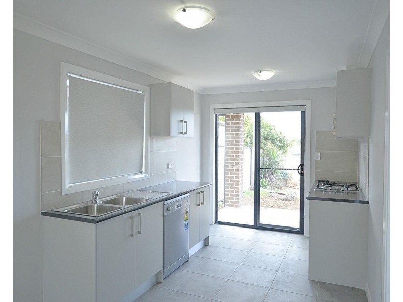 6a Iago Place, Rosemeadow NSW 2560