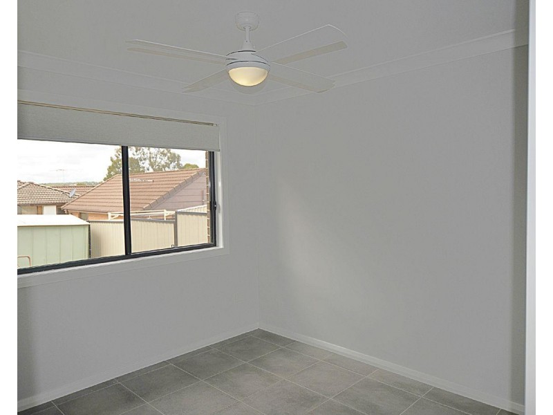 6a Iago Place, Rosemeadow NSW 2560