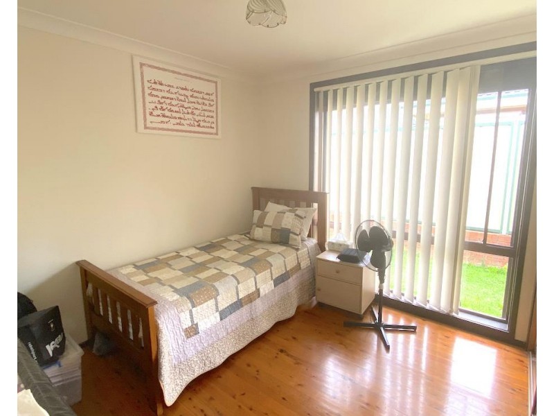 25 Emerson Street, Wetherill Park NSW 2164