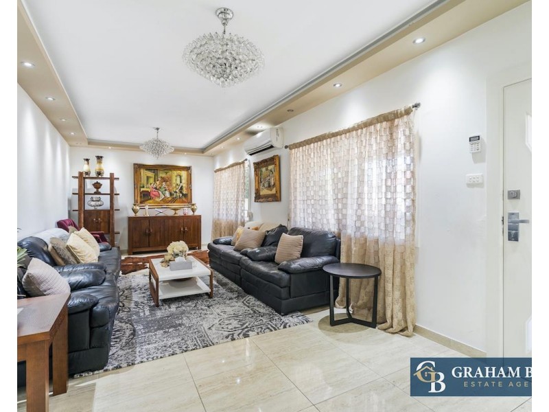 10 Sanderson Street, Carramar NSW 2163