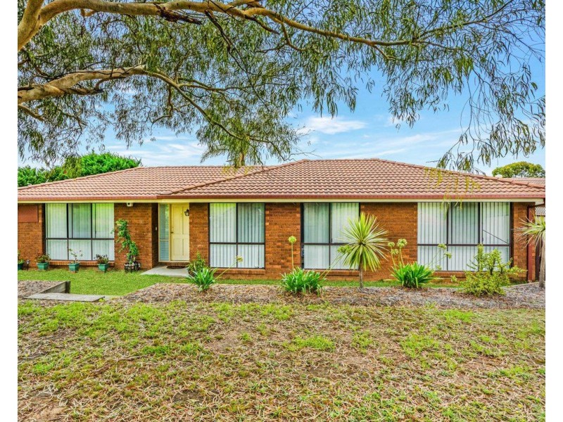 2 Don Place, Kearns NSW 2558
