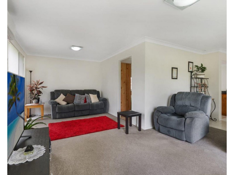 2 Don Place, Kearns NSW 2558