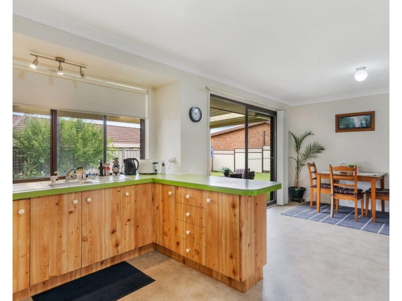 2 Don Place, Kearns NSW 2558