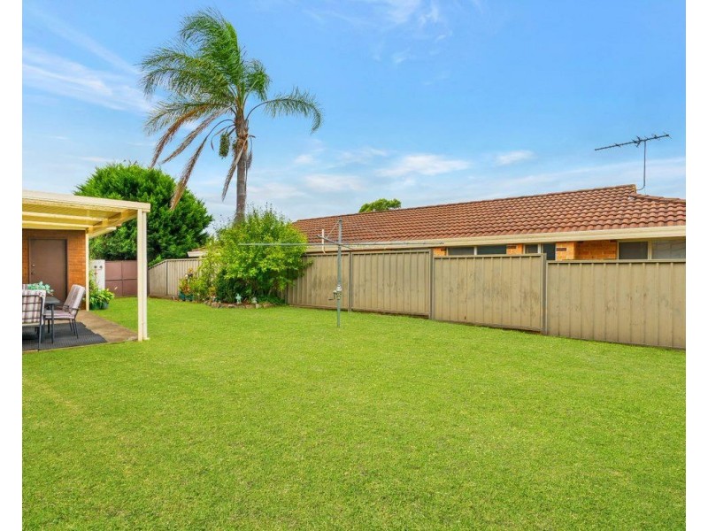 2 Don Place, Kearns NSW 2558