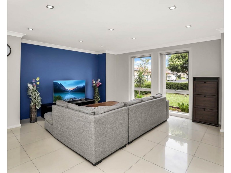 12 Paperbark Drive, Woodcroft NSW 2767