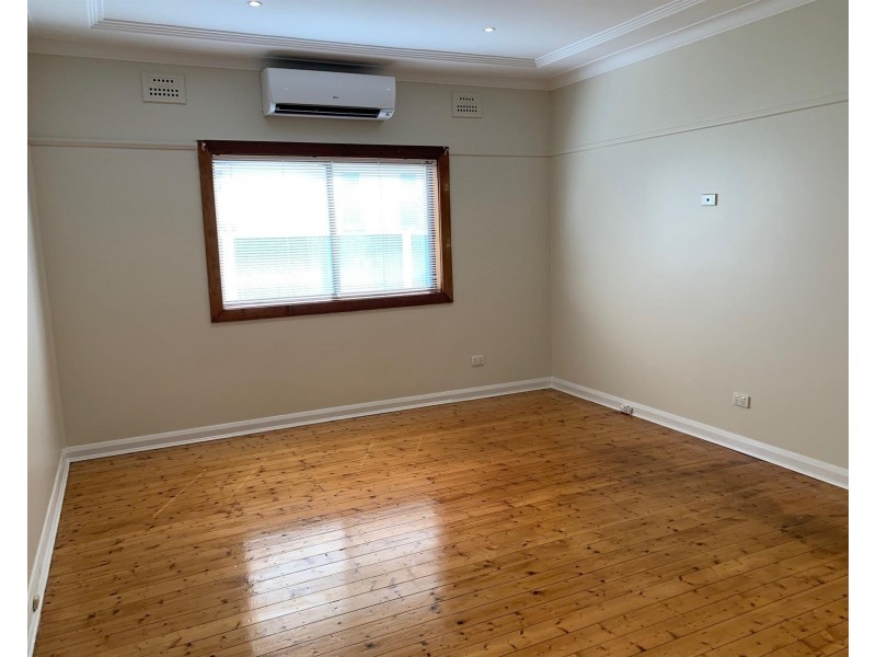 40 Railway Parade, Fairfield NSW 2165