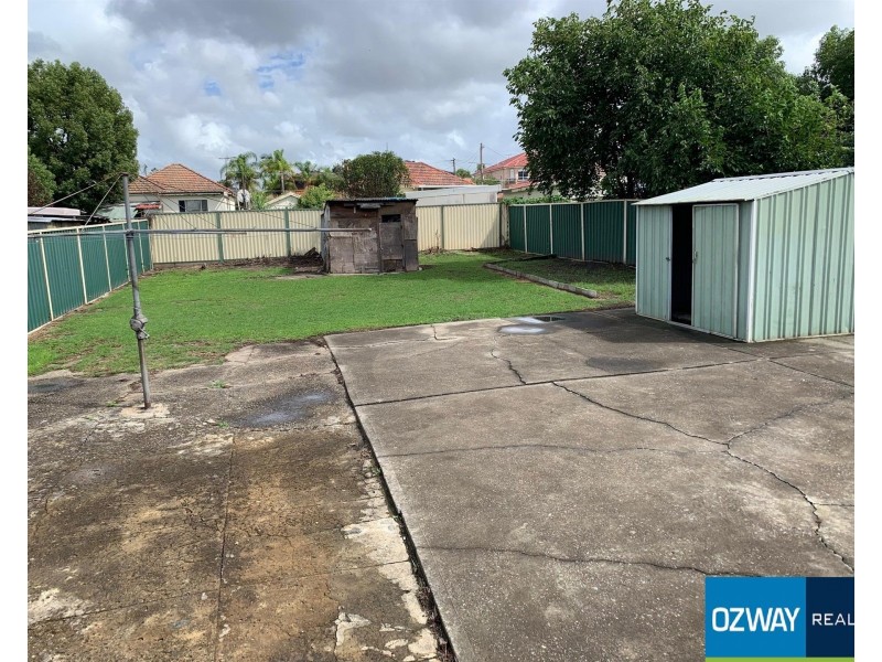 40 Railway Parade, Fairfield NSW 2165