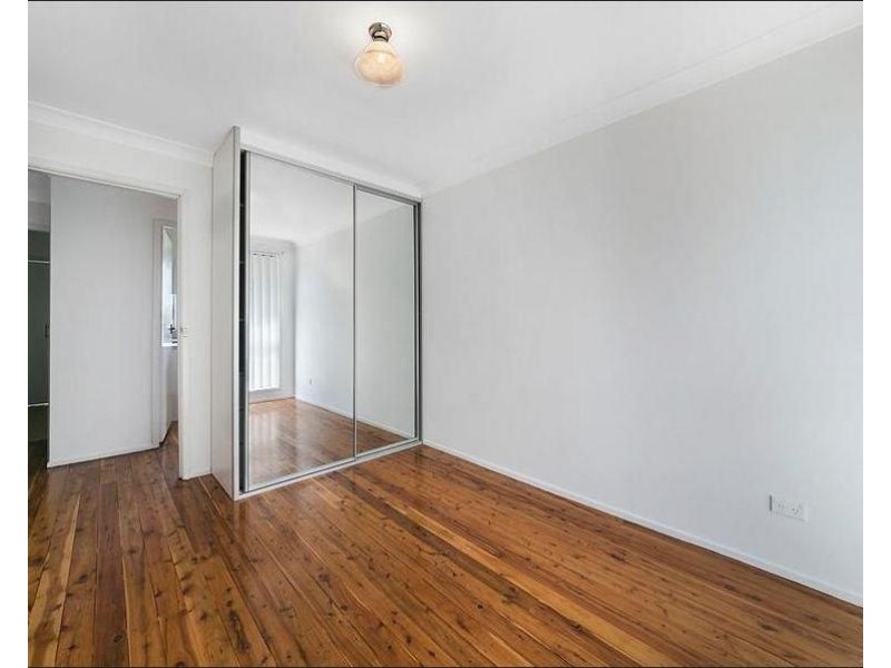 30 Dalton Place, Fairfield West NSW 2165