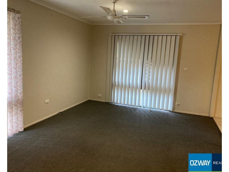 68 Woodhouse Drive, Ambarvale NSW 2560