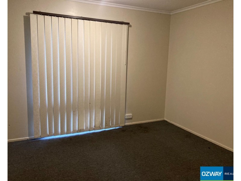 68 Woodhouse Drive, Ambarvale NSW 2560