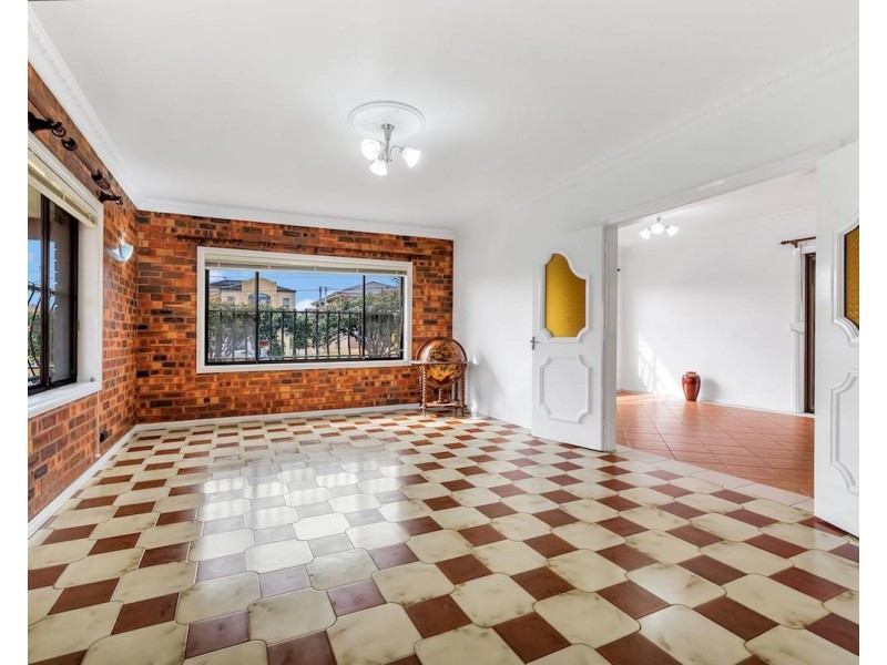 1A Watts Place, Prairiewood NSW 2176