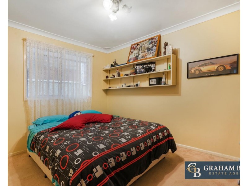 39 Norfolk Avenue, Fairfield West NSW 2165