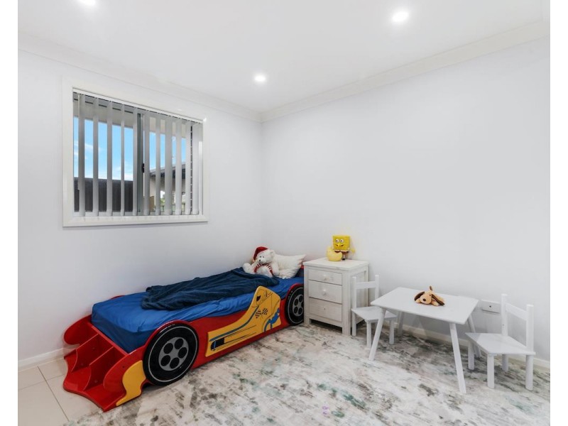 16 Tripoli Road, Fairfield West NSW 2165