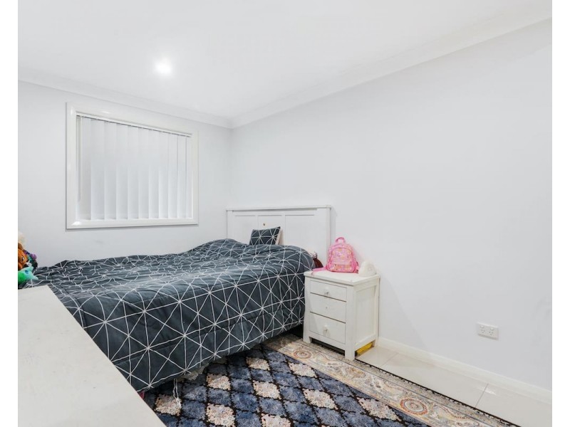 16 Tripoli Road, Fairfield West NSW 2165