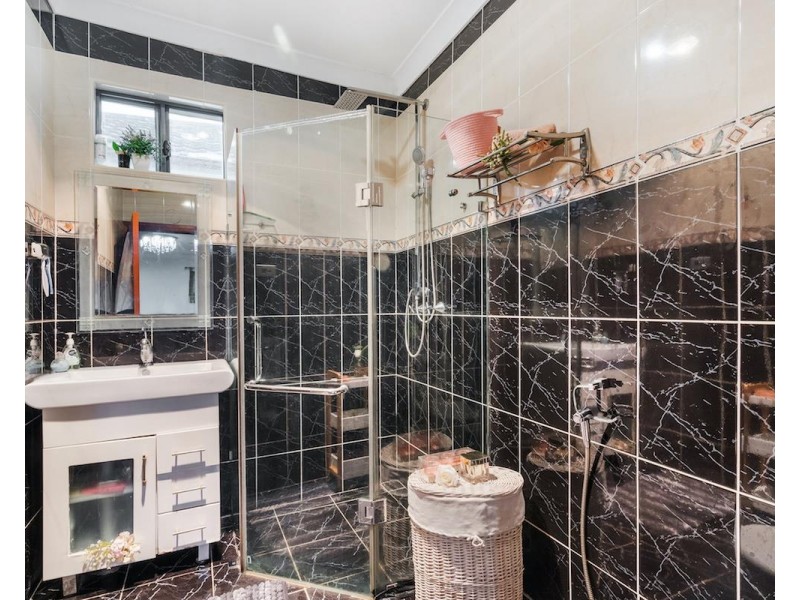 298 Chisholm Road, Auburn NSW 2144