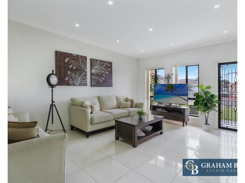 Fairfield West NSW 2165