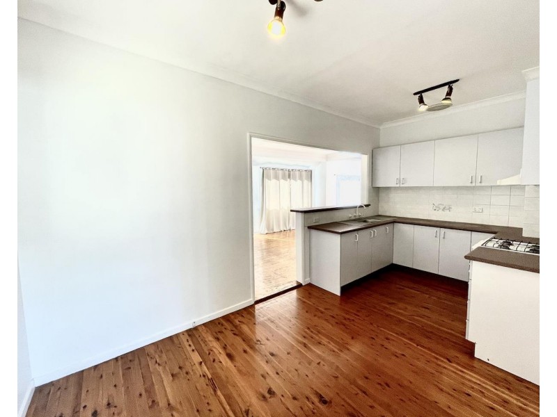 3 Baragoola Street, Fairfield Heights NSW 2165