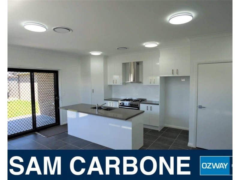 81 Easton Avenue, Spring Farm NSW 2570