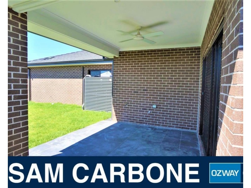 81 Easton Avenue, Spring Farm NSW 2570