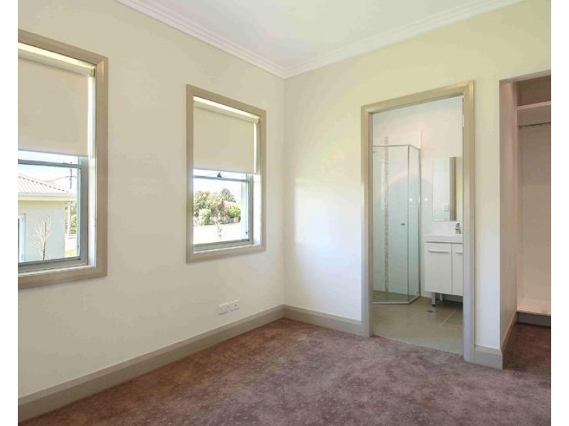 13/6  Hawkins  Street, Moss Vale NSW 2577