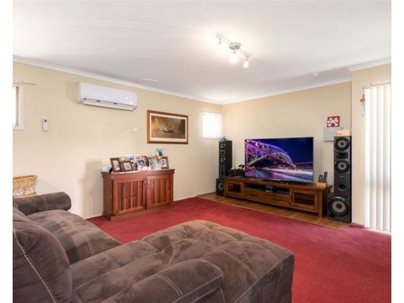 20 Throsby Way, Ambarvale NSW 2560
