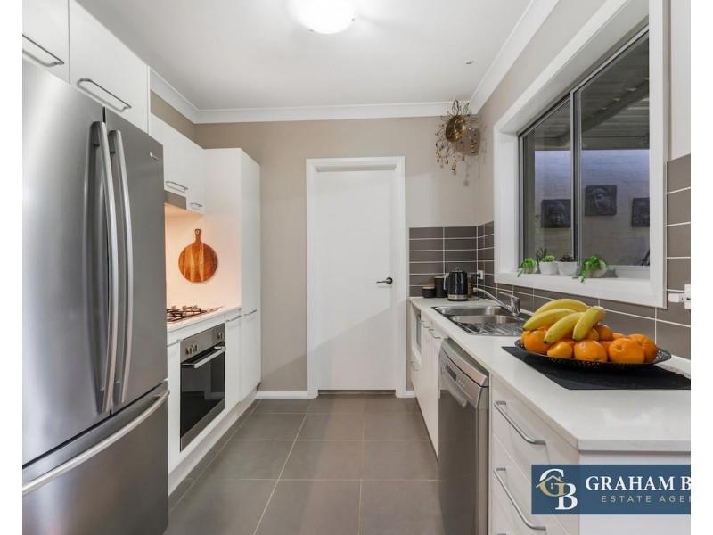 38 Hemsworth Avenue, Middleton Grange NSW 2171