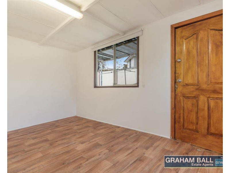 6 Cahill Street, Smithfield NSW 2164