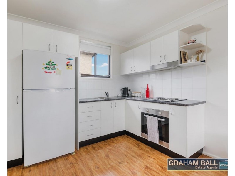 6 Cahill Street, Smithfield NSW 2164