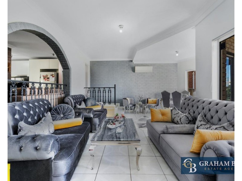 17 Tumut Place, Bossley Park NSW 2176