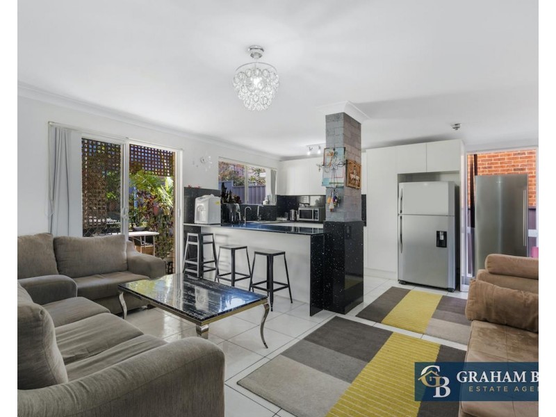 17 Tumut Place, Bossley Park NSW 2176