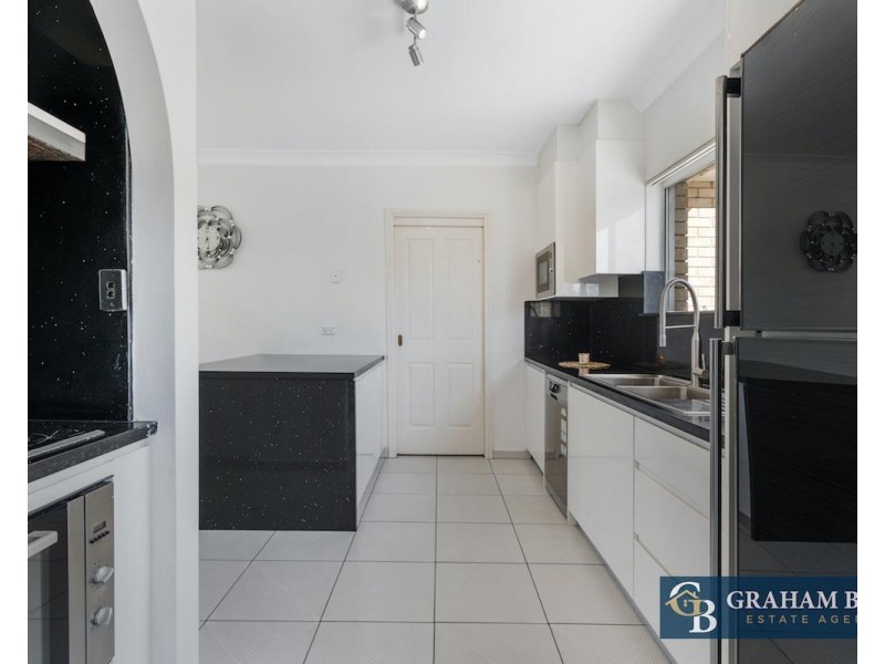 17 Tumut Place, Bossley Park NSW 2176