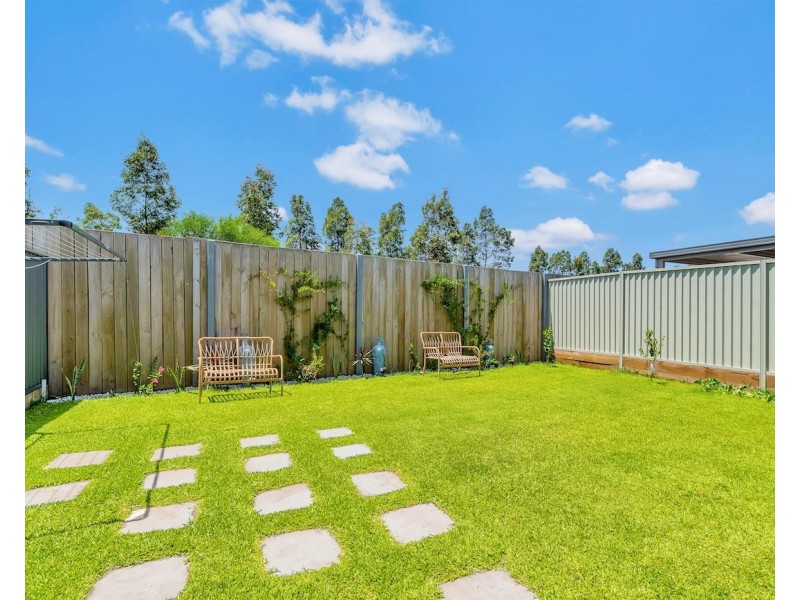 25 Mullumbimby Avenue, Hoxton Park NSW 2171