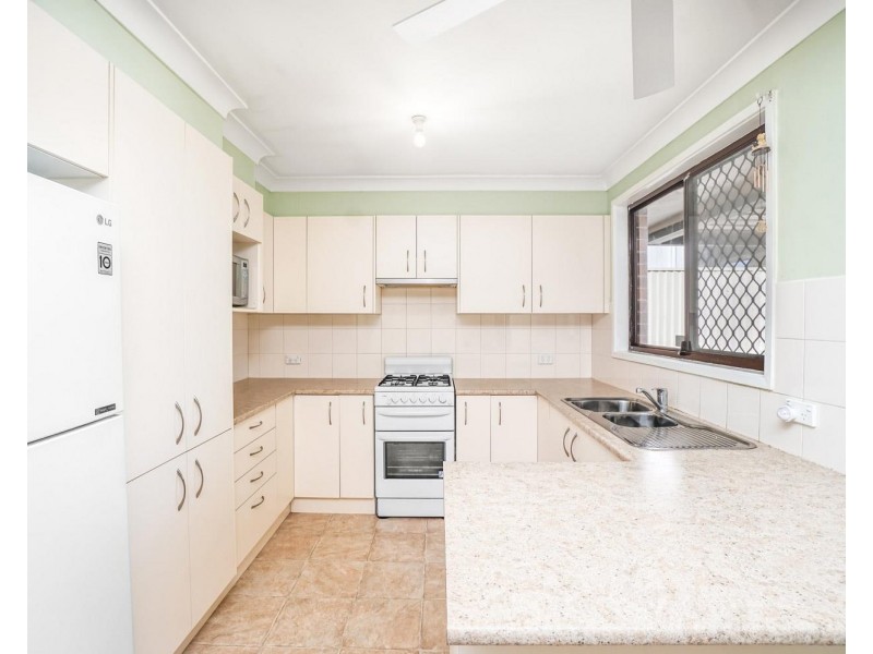 28 Kenyon Crescent, Doonside NSW 2767