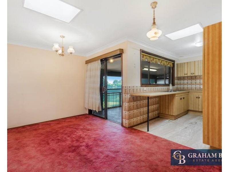 31 Borthwick Street, Minto NSW 2566