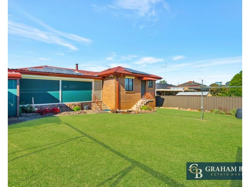 31 Borthwick Street, Minto NSW 2566