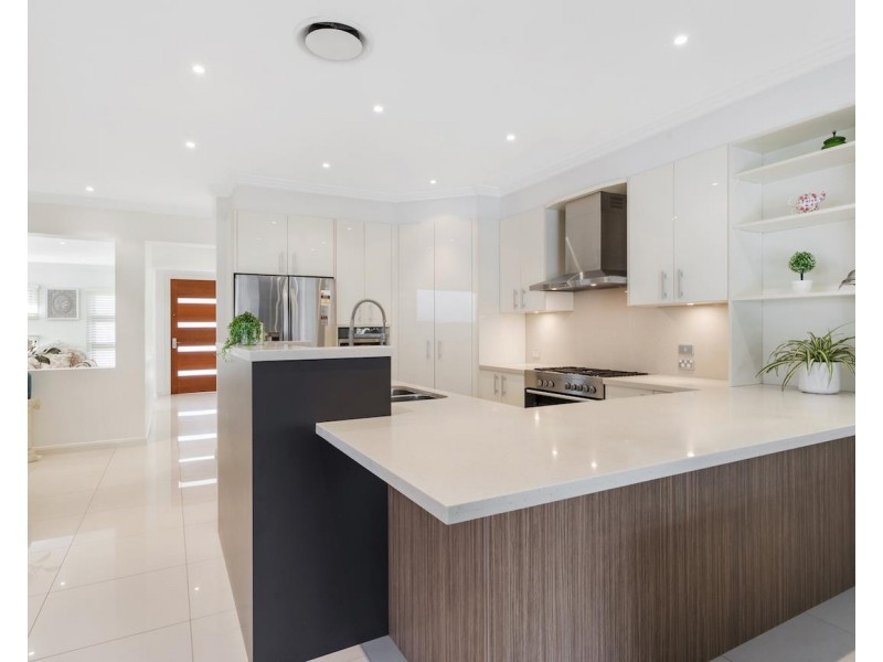 26 Mullumbimby Avenue, Hoxton Park NSW 2171