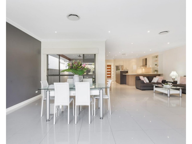 26 Mullumbimby Avenue, Hoxton Park NSW 2171