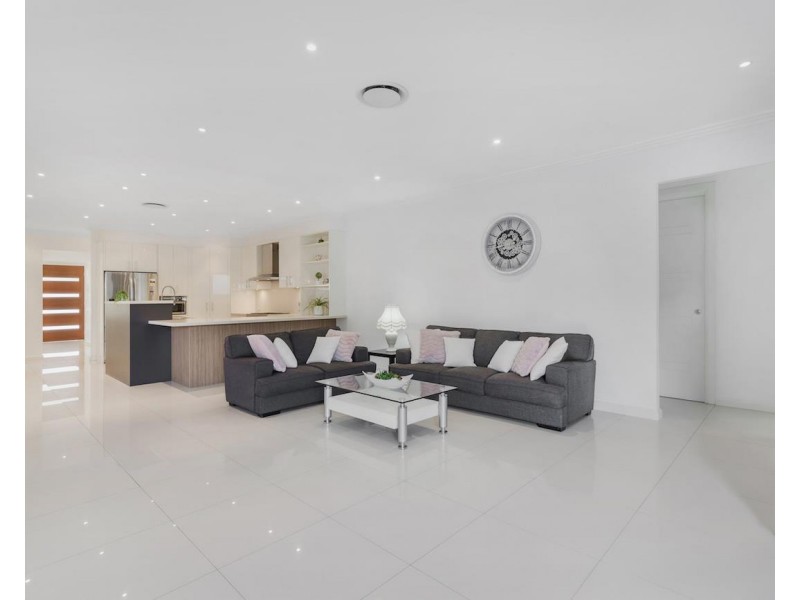 26 Mullumbimby Avenue, Hoxton Park NSW 2171